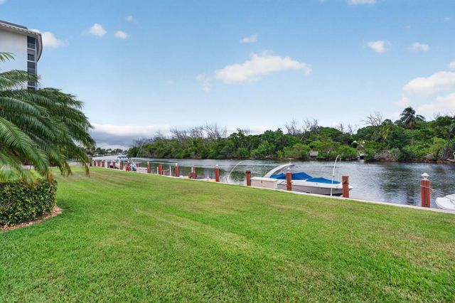 1627 Riverview Road 110, Deerfield Beach, FL 33441