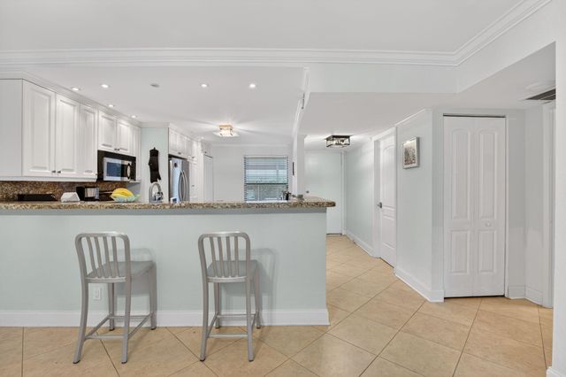 1627 Riverview Road 110, Deerfield Beach, FL 33441