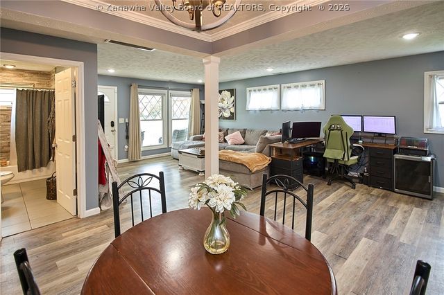 206 Kentucky Avenue, St Albans, WV 25177