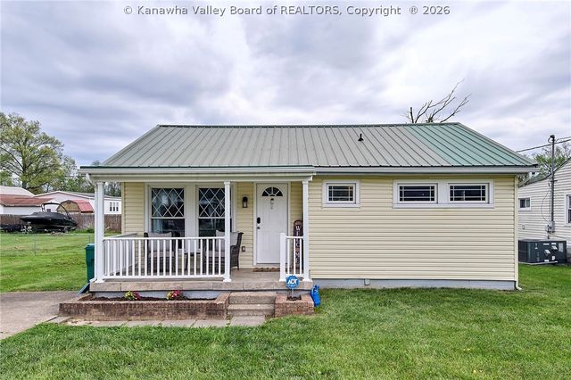 206 Kentucky Avenue, St Albans, WV 25177