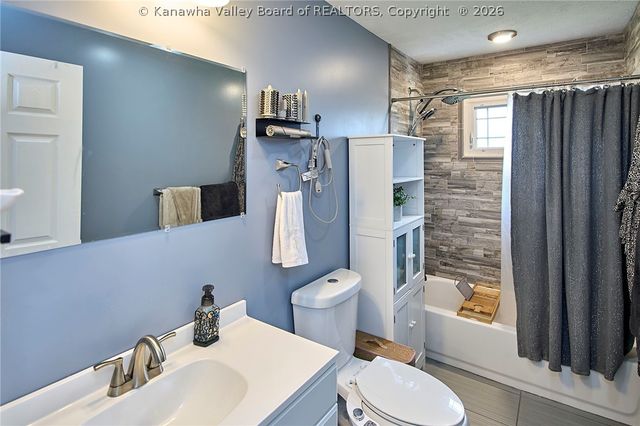 206 Kentucky Avenue, St Albans, WV 25177