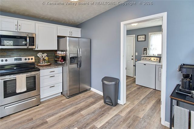 206 Kentucky Avenue, St Albans, WV 25177