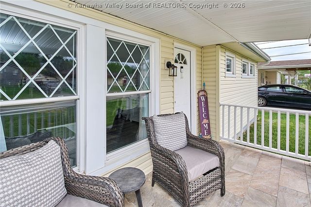 206 Kentucky Avenue, St Albans, WV 25177