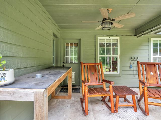 15067 Meadow Ridge Court, Nevada, TX 75173