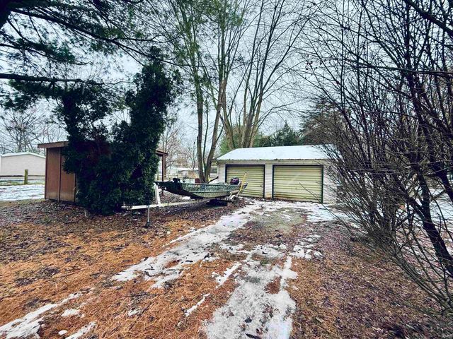 6798 E Rest-A-While Lane, Monticello, IN 47960