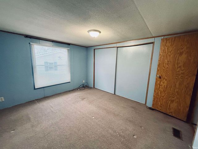 6798 E Rest-A-While Lane, Monticello, IN 47960