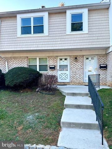 413 SILVER CT, Hamilton, NJ 08690