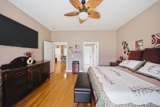 221 Allen Dr, Greenbrier, TN 37073