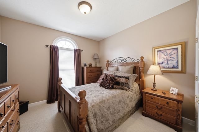 221 Allen Dr, Greenbrier, TN 37073