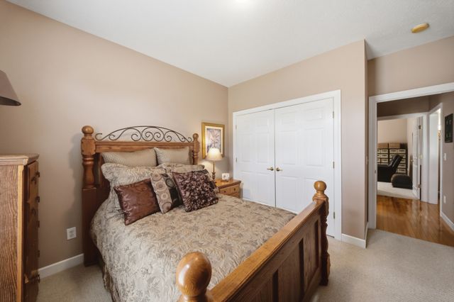 221 Allen Dr, Greenbrier, TN 37073