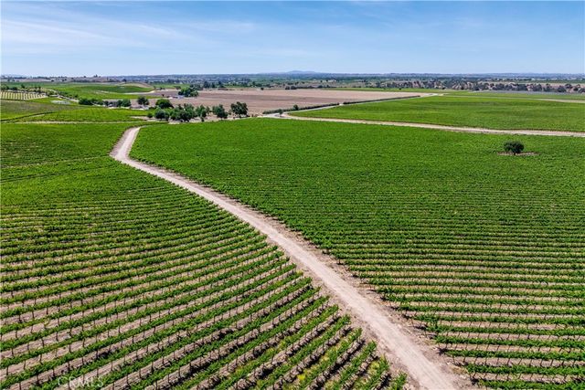 7160 Estrella, San Miguel, CA 93451