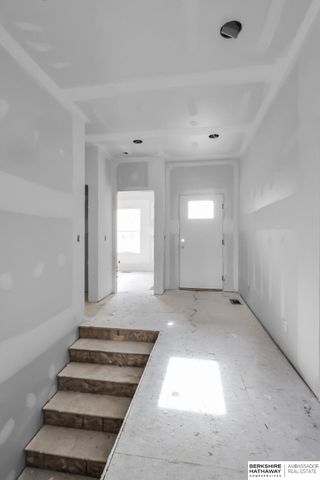 18418 Palisades Drive, Omaha, NE 68136