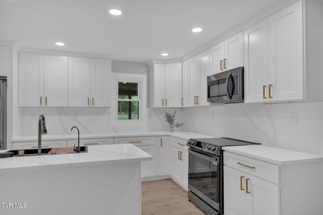 431 West Valley Drive, Kingsport, TN 37664