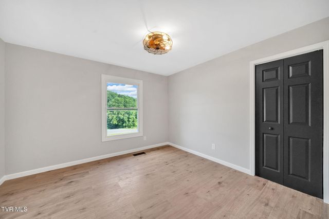431 West Valley Drive, Kingsport, TN 37664