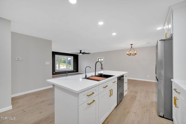 431 West Valley Drive, Kingsport, TN 37664