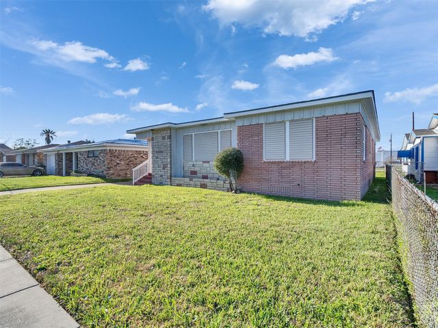 5108 Avenue L Street, Galveston, TX 77551