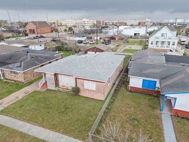 5108 Avenue L Street, Galveston, TX 77551