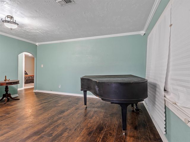 5108 Avenue L Street, Galveston, TX 77551