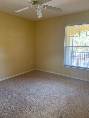 10019 COURTNEY PALMS BOULEVARD 201, Tampa, FL 33619