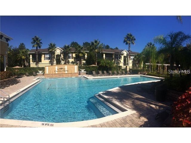 10019 COURTNEY PALMS BOULEVARD 201, Tampa, FL 33619