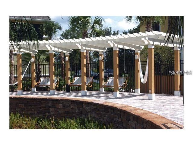 10019 COURTNEY PALMS BOULEVARD 201, Tampa, FL 33619