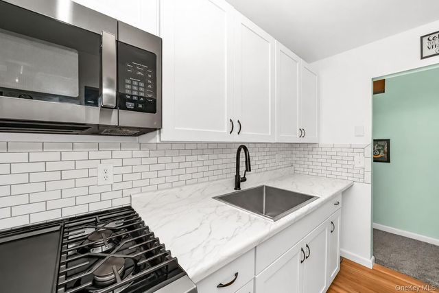 61 Adams 2A, Central Islip, NY 11722