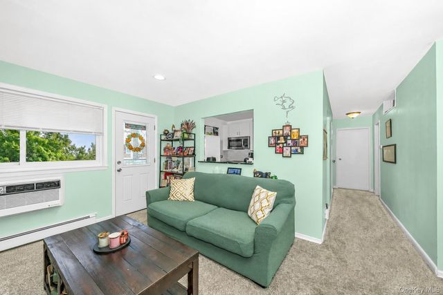 61 Adams 2A, Central Islip, NY 11722