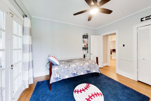 10041 S Hoyne Avenue, Chicago, IL 60643