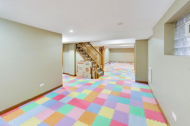 10041 S Hoyne Avenue, Chicago, IL 60643