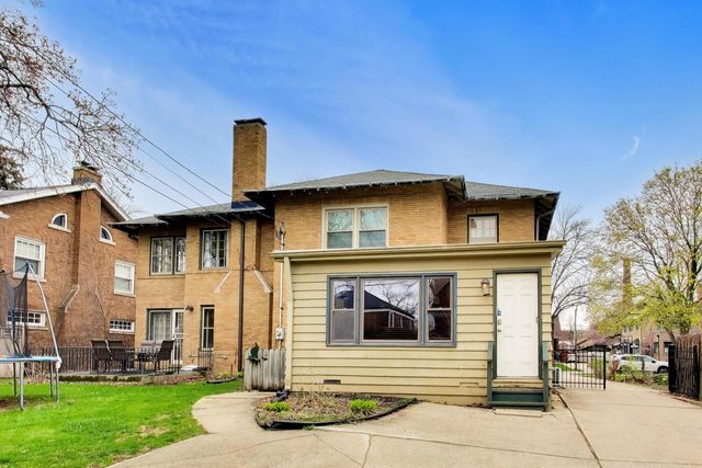 10041 S Hoyne Avenue, Chicago, IL 60643