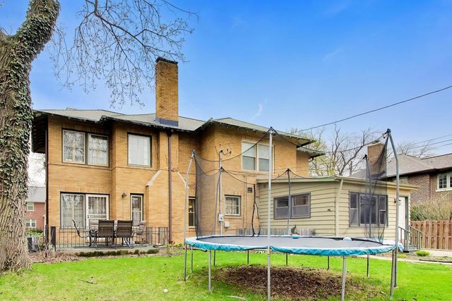 10041 S Hoyne Avenue, Chicago, IL 60643