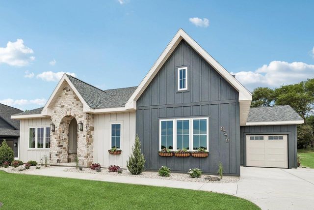 L28 Colton Way, Sun Prairie, WI 53590