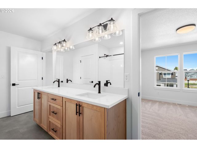 821 Nw 175TH Way, Ridgefield, WA 98642