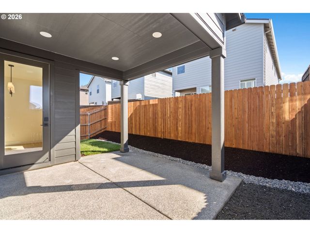 821 Nw 175TH Way, Ridgefield, WA 98642