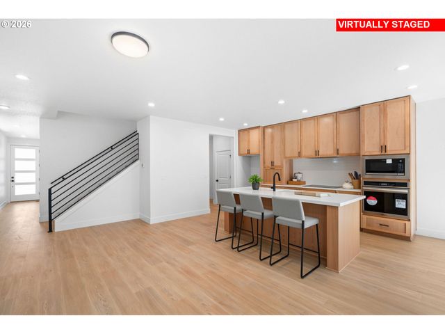 821 Nw 175TH Way, Ridgefield, WA 98642