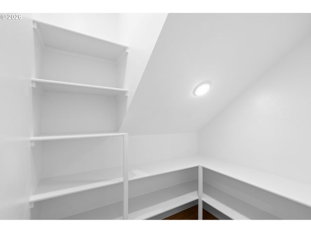 821 Nw 175TH Way, Ridgefield, WA 98642