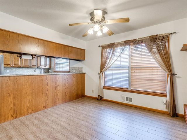 804 S 12th Street, Chickasha, OK 73018