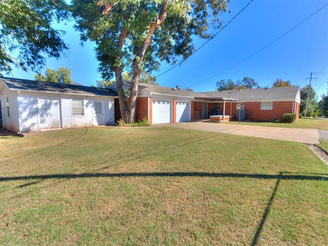 804 S 12th Street, Chickasha, OK 73018