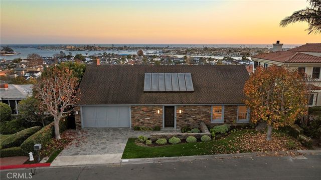 521 Kings Road, Newport Beach, CA 92663