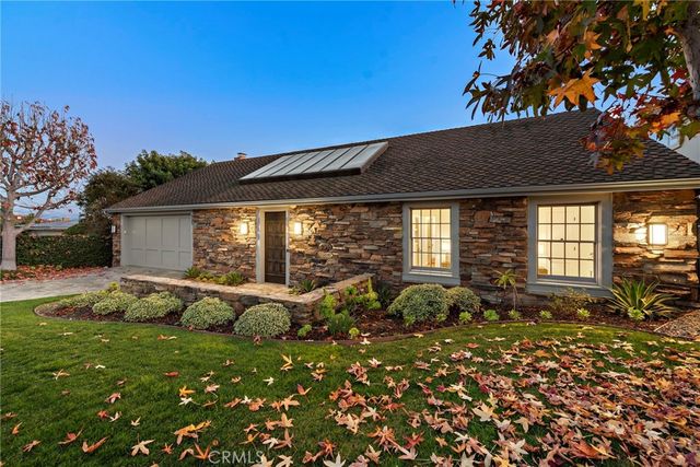 521 Kings Road, Newport Beach, CA 92663