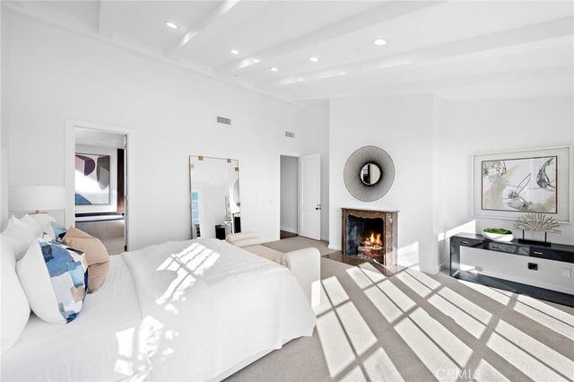 521 Kings Road, Newport Beach, CA 92663