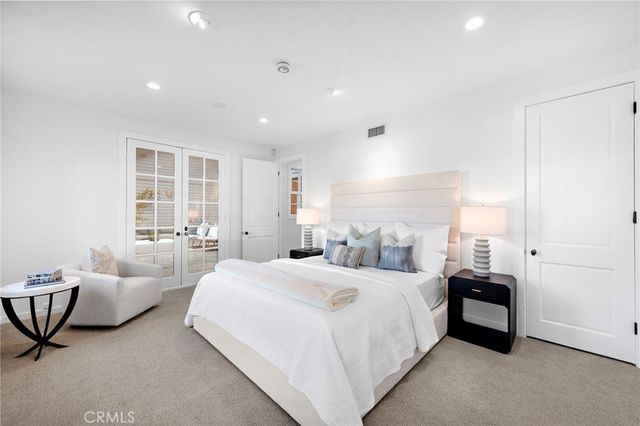 521 Kings Road, Newport Beach, CA 92663