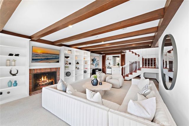 521 Kings Road, Newport Beach, CA 92663