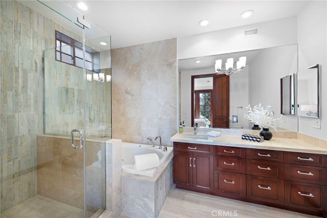 521 Kings Road, Newport Beach, CA 92663