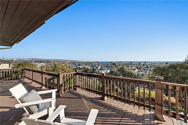 521 Kings Road, Newport Beach, CA 92663