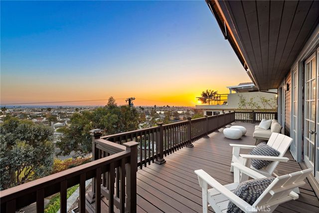 521 Kings Road, Newport Beach, CA 92663