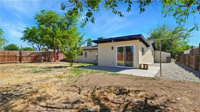 38639 Lilacview Avenue, Palmdale, CA 93550