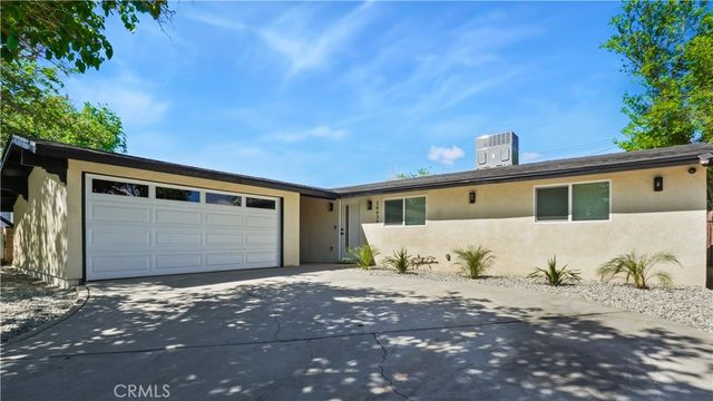 38639 Lilacview Avenue, Palmdale, CA 93550