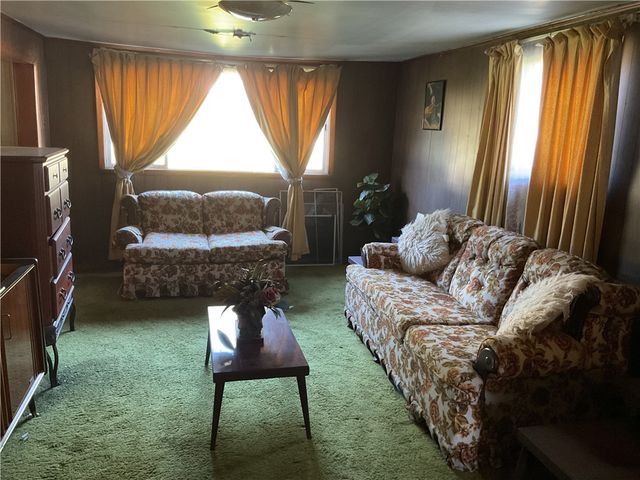 198 Keeny Row, New Salem, PA 15468