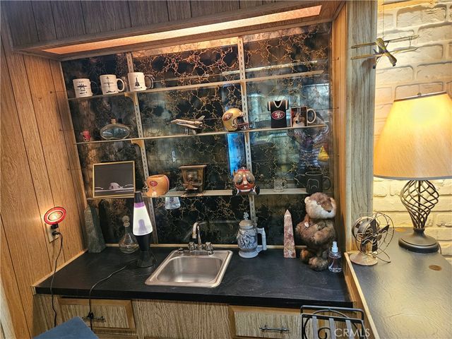 8811 Canoga Avenue 517, Canoga Park, CA 91304